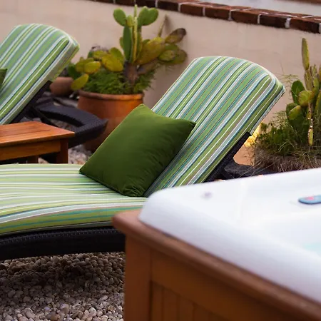 La Armonia Suites